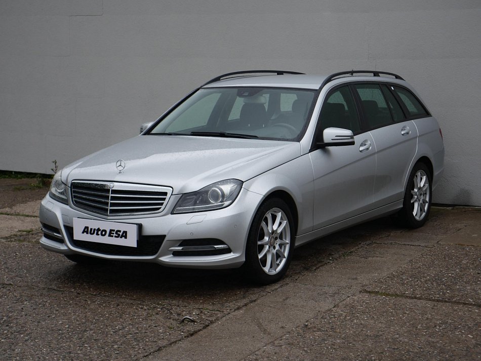 Mercedes-Benz Třída C 2.2CDi  C220