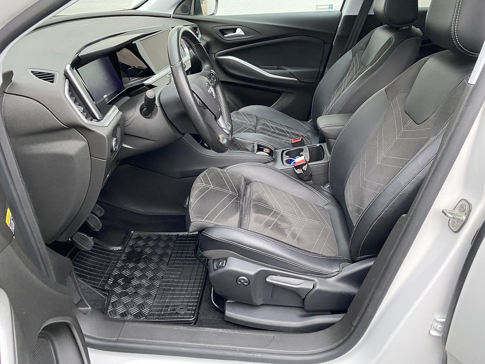 Opel Grandland 1.2 T GS Line X