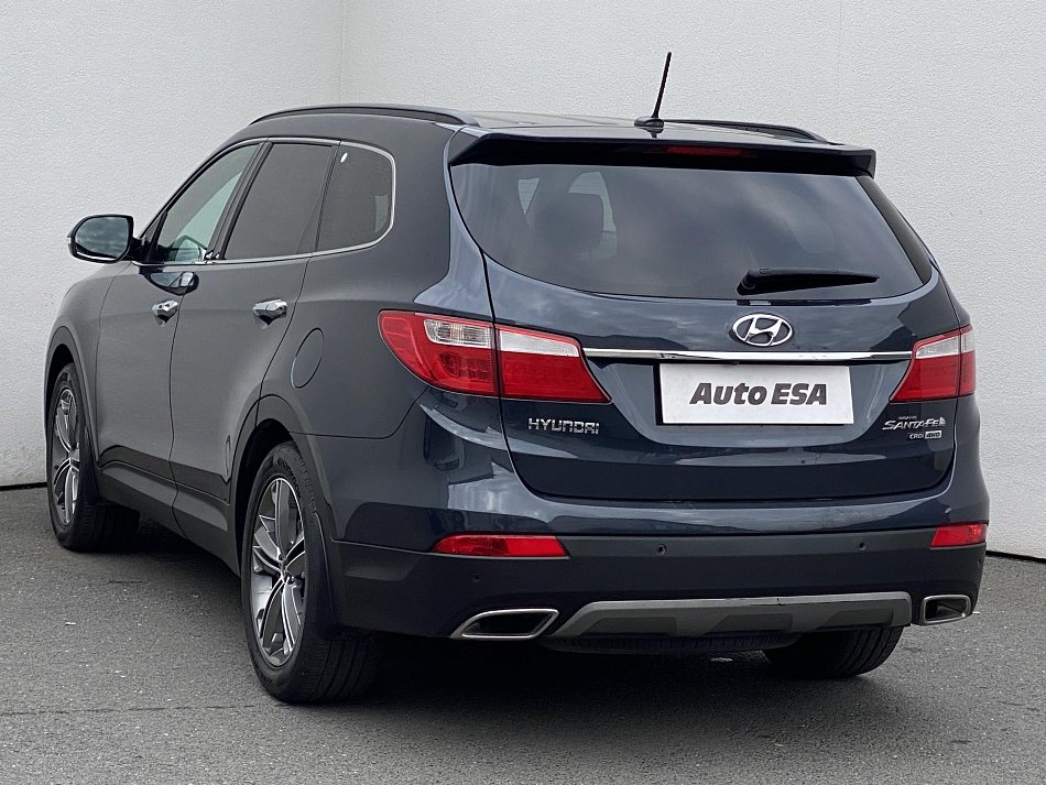 Hyundai Santa Fe 2.2 CRDi Luxury 4x4, 7míst