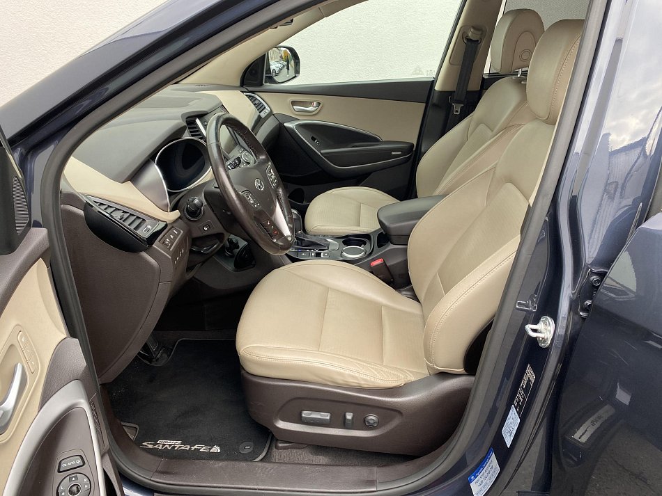 Hyundai Santa Fe 2.2 CRDi Luxury 4x4, 7míst