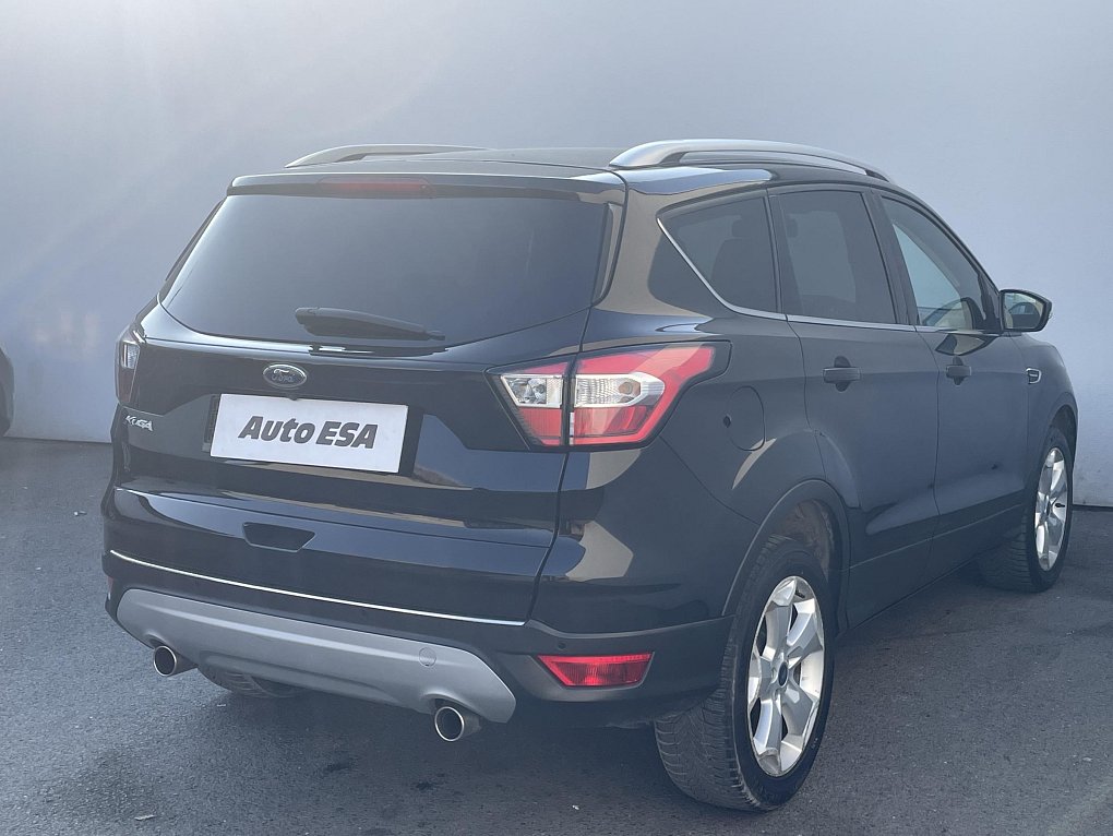 Ford Kuga 1.5 EB Titanium 2WD