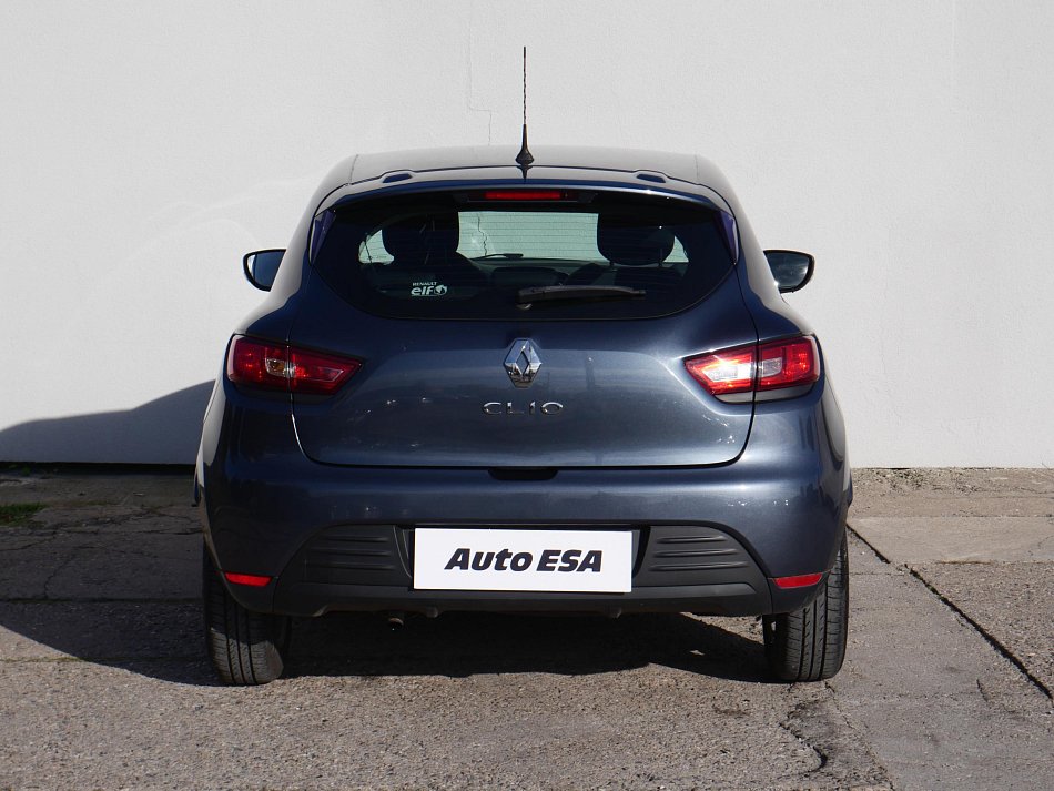 Renault Clio 1.2i 