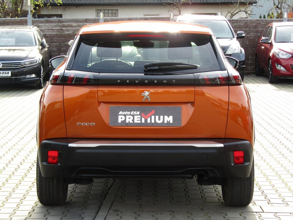Peugeot 2008 1.2 PT 