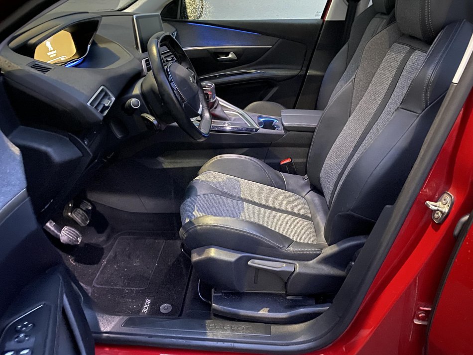 Peugeot 3008 1.2 PT Allure