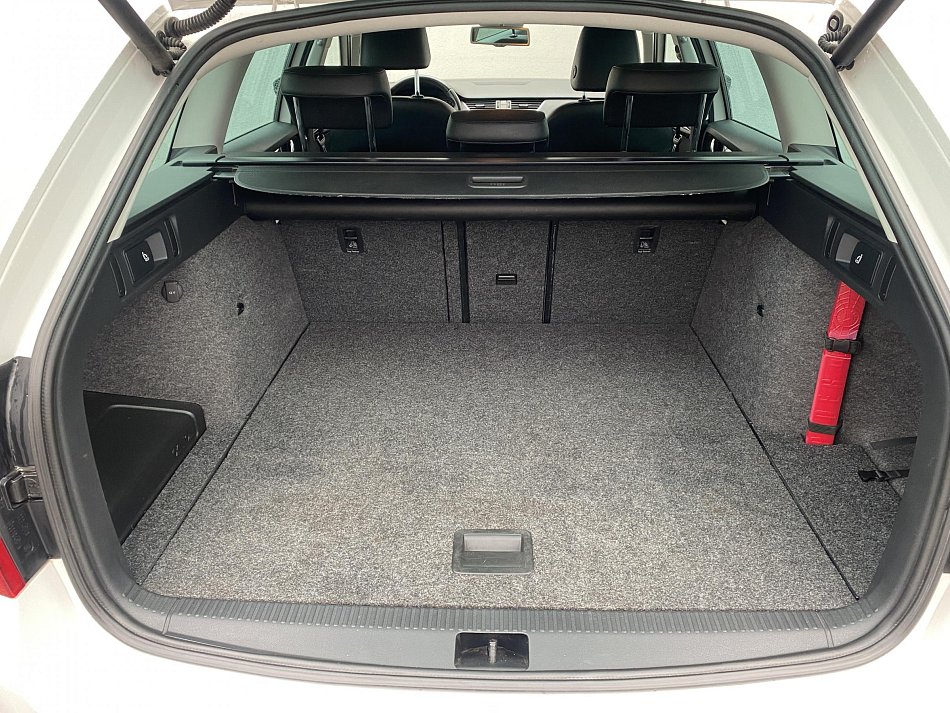 Škoda Octavia III 1.6 TDi Elegance 4x4