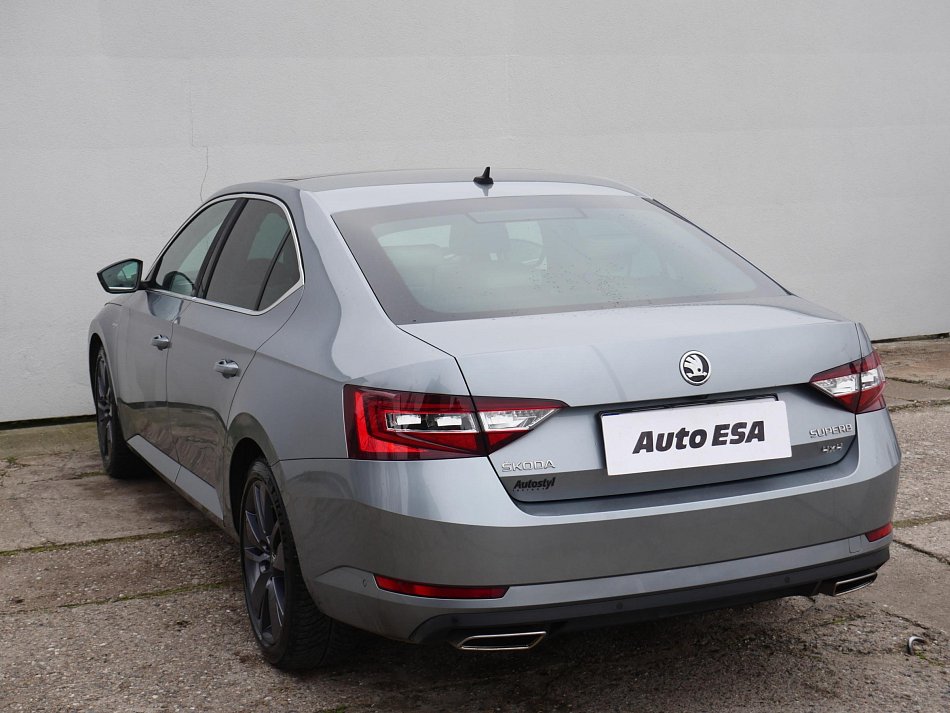 Škoda Superb III 2.0 TSI  4x4