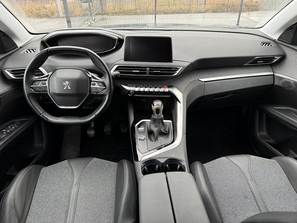 Peugeot 5008 1.5 HDi Allure