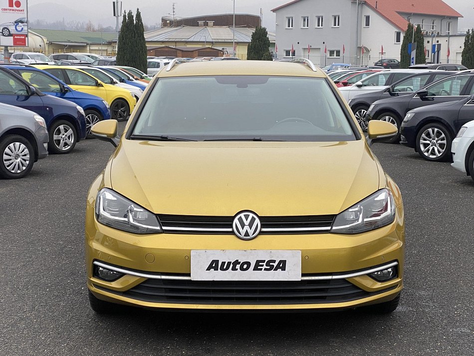 Volkswagen Golf 1.0 TSI 