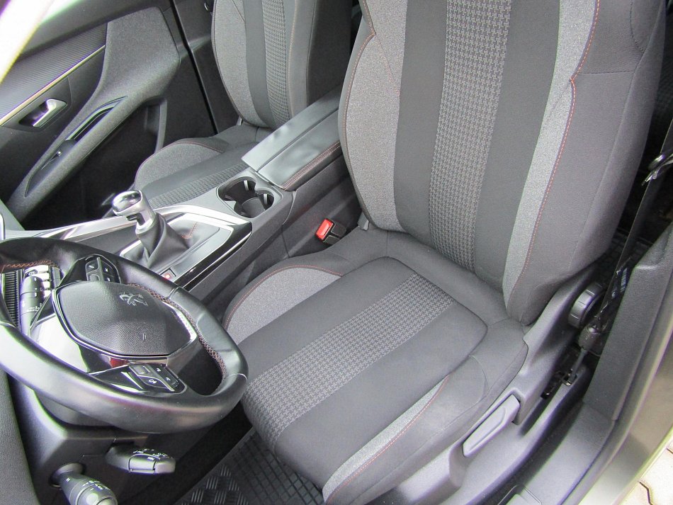 Peugeot 5008 1.6 HDi Active