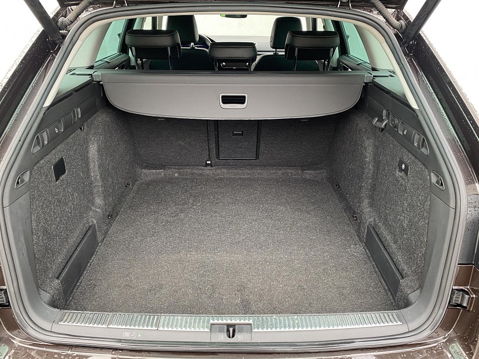 Škoda Superb III 2.0 TDi L&K