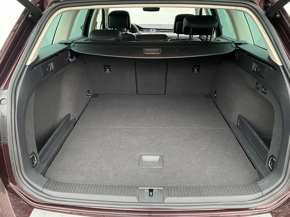 Volkswagen Passat 2.0 TDi Highline