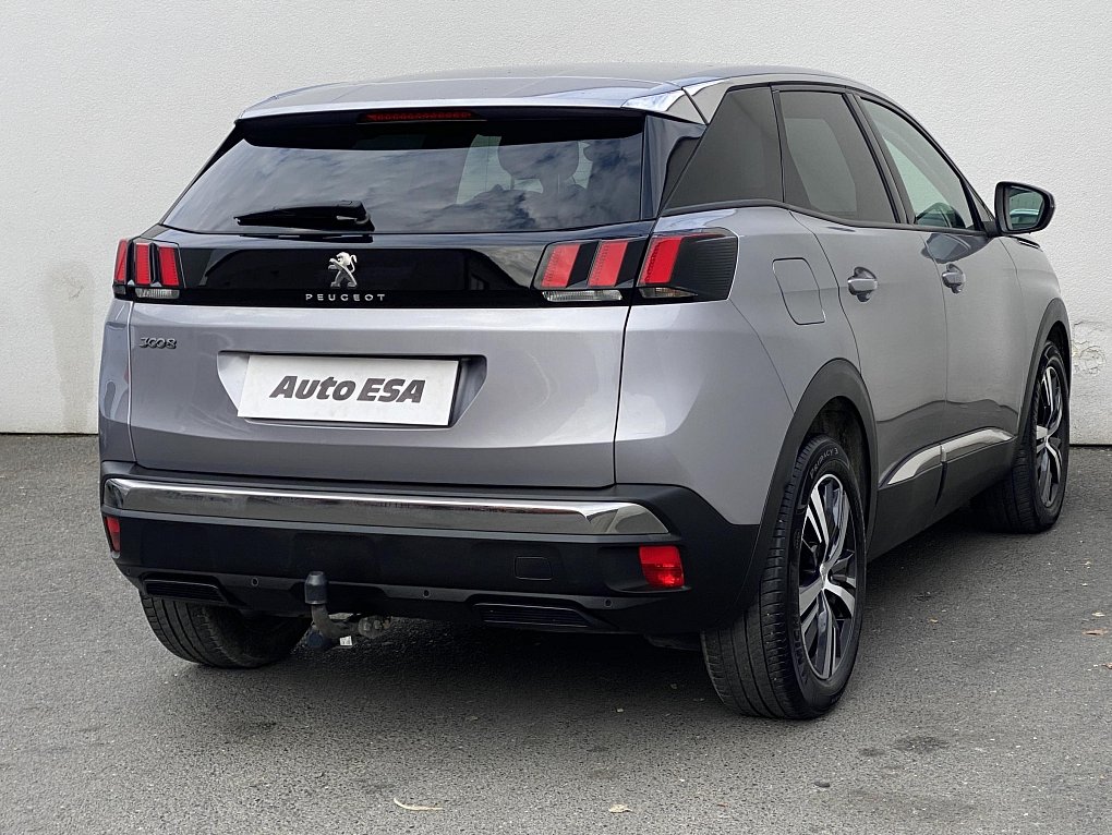 Peugeot 3008 1.2PT Allure
