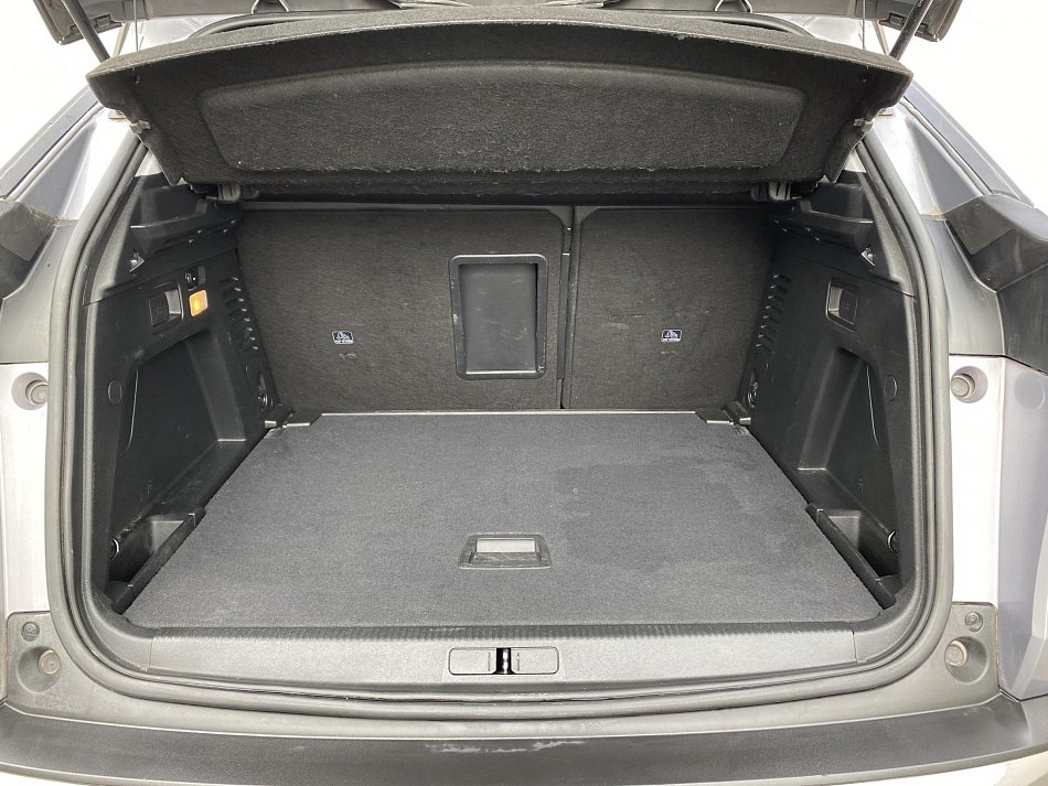 Peugeot 3008 1.2PT Allure