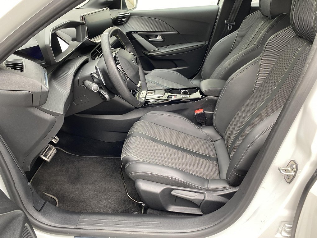 Peugeot 208 1.2PT GT