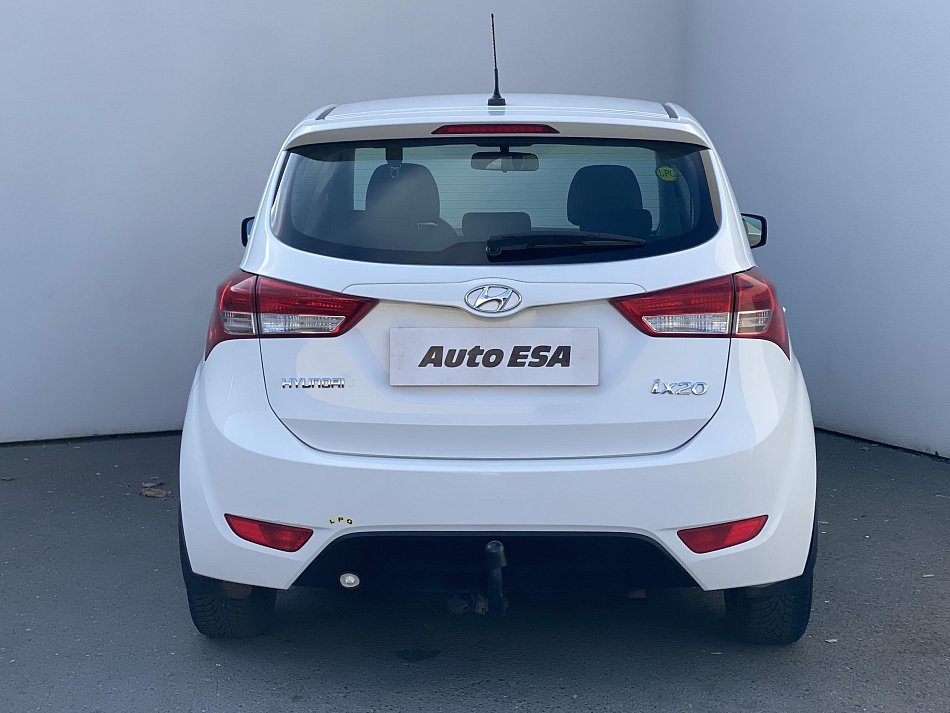 Hyundai Ix20 1.6i 