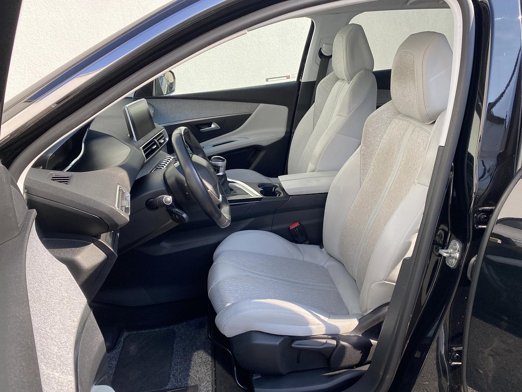 Peugeot 3008 2.0HDI 