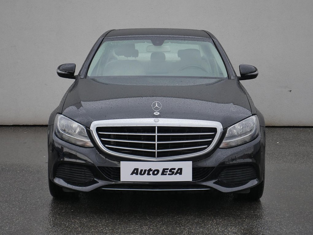 Mercedes-Benz Třída C 1.8i 