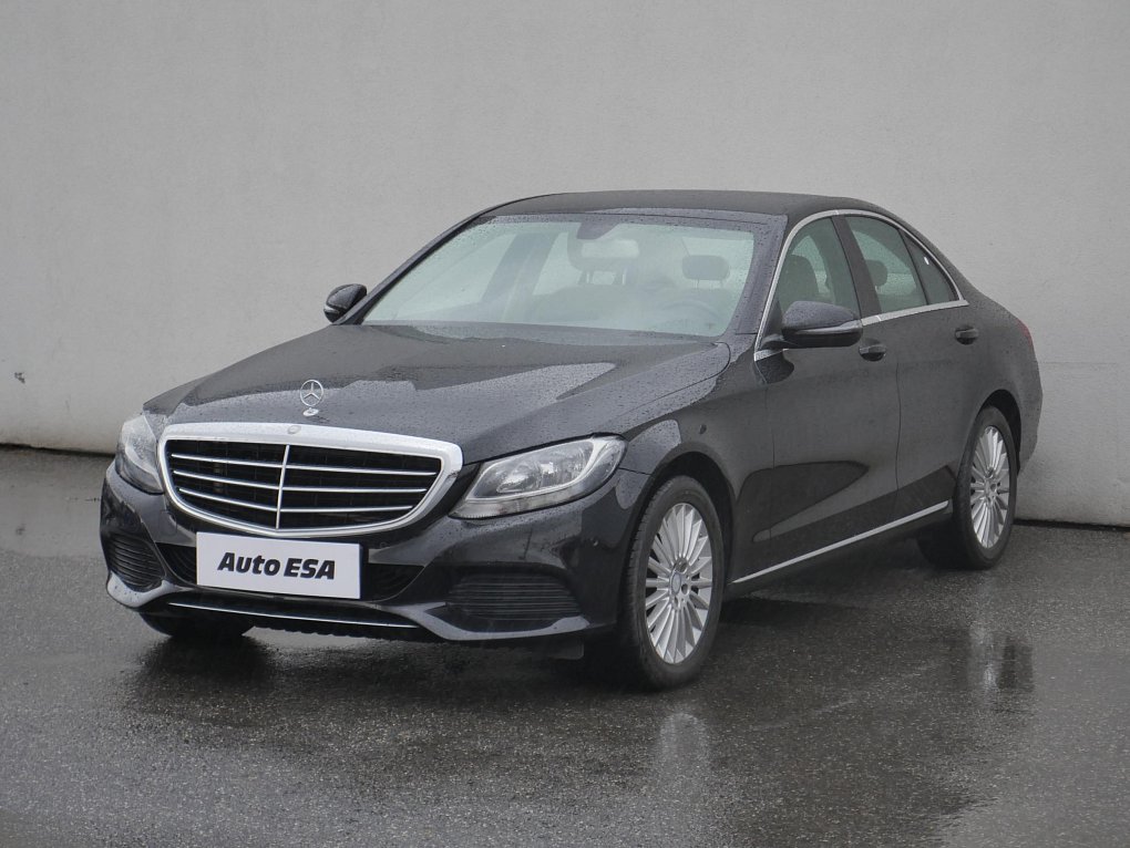 Mercedes-Benz Třída C 1.8i 