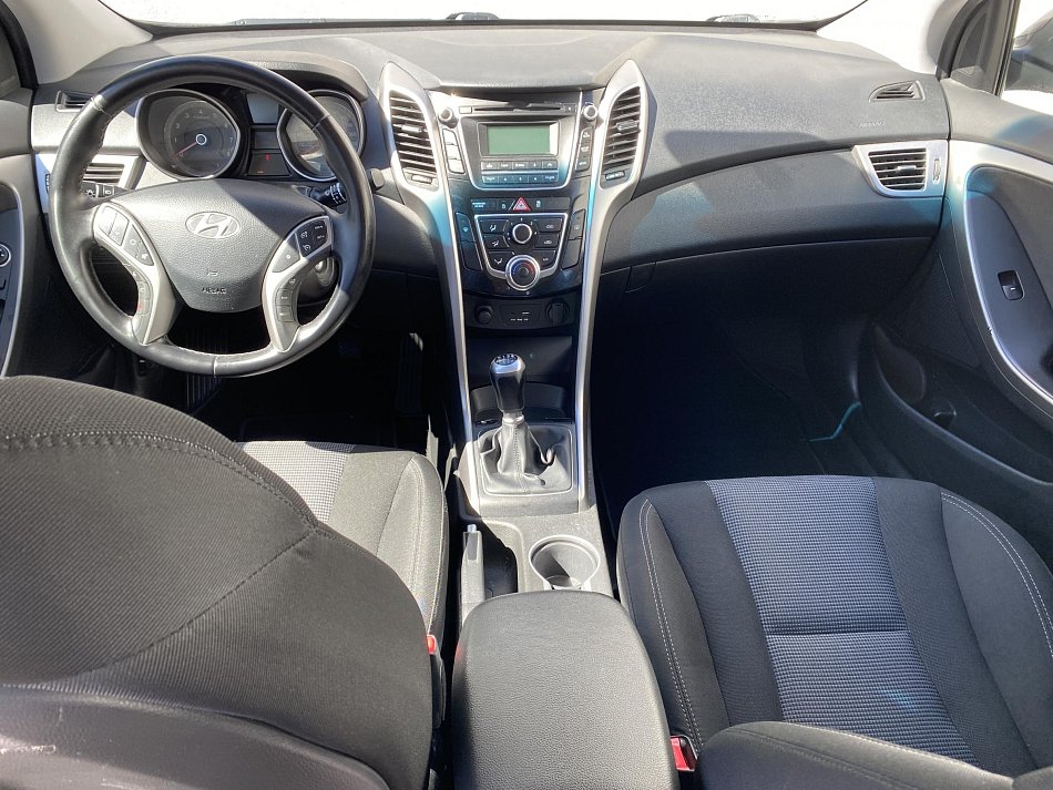 Hyundai I30 1.6i 