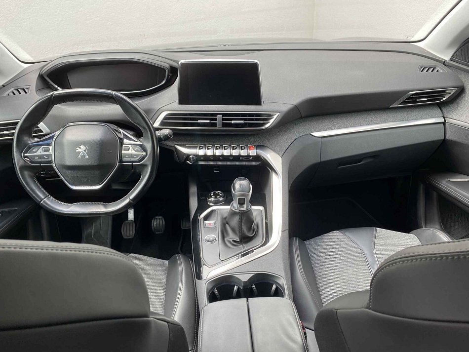 Peugeot 3008 2.0 HDi Allure