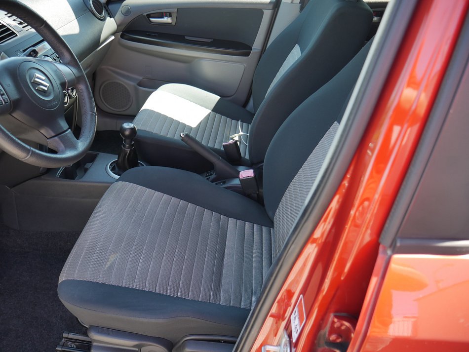 Suzuki SX4 1.6i  4x4
