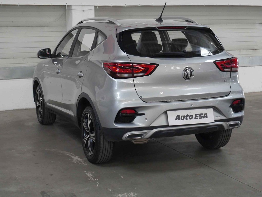 MG ZS 1.5 i 