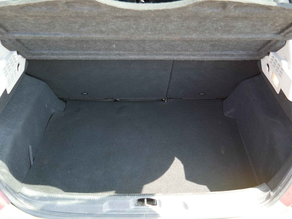 Peugeot 207 1.4i 