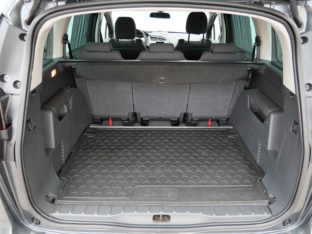 Peugeot 5008 2.0 HDi 