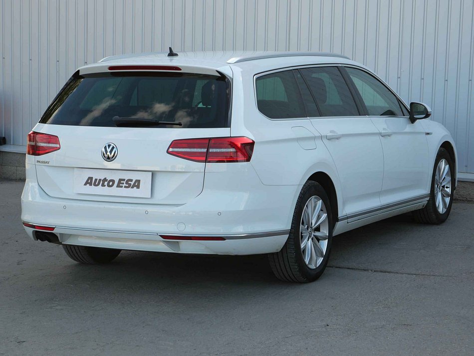 Volkswagen Passat 2.0TDi  4x4