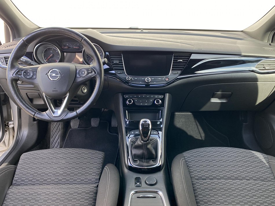 Opel Astra 1.6 CDTi Dynamic