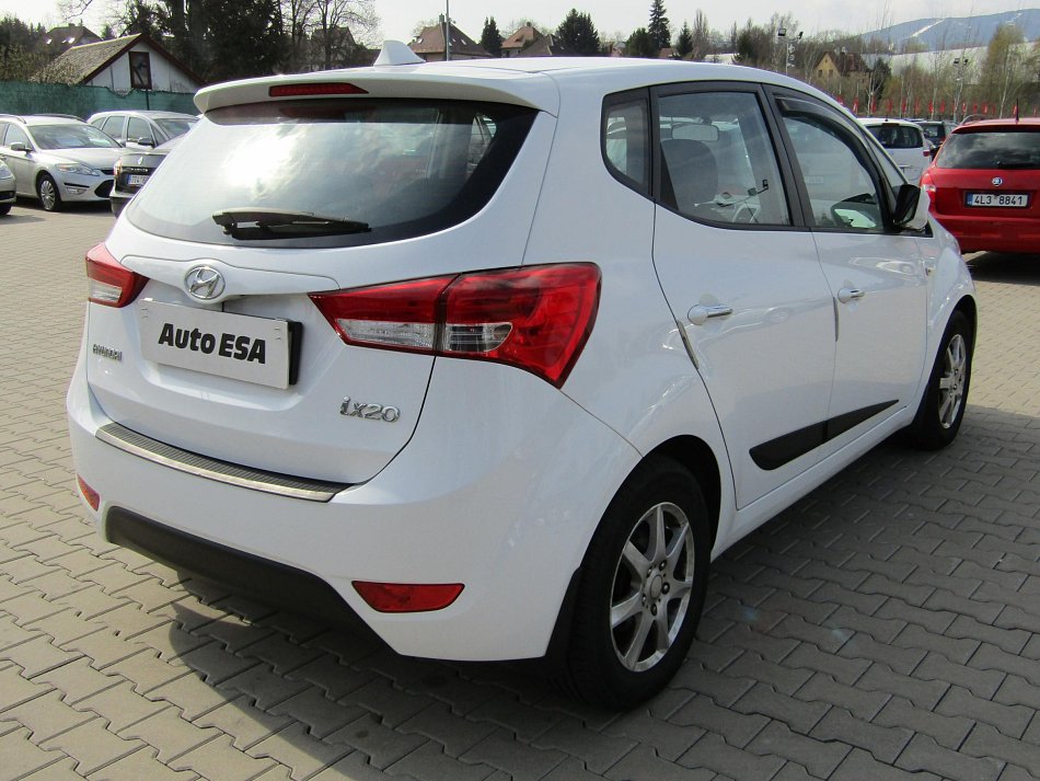 Hyundai Ix20 1.6 i Trikolor