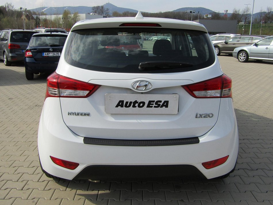 Hyundai Ix20 1.6 i Trikolor