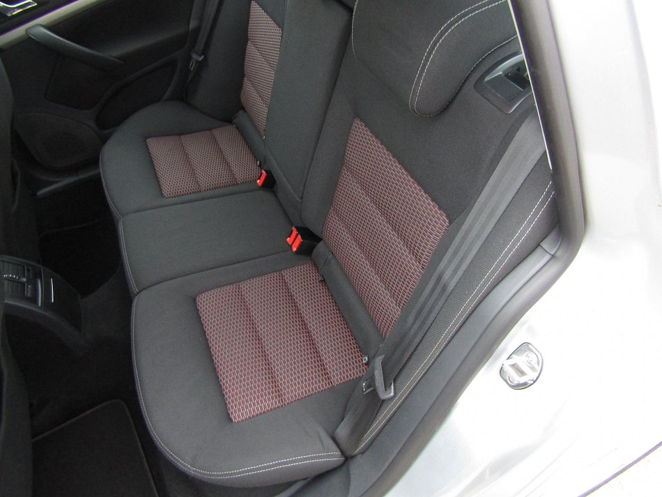 Škoda Octavia II 2.0 TDi Elegance