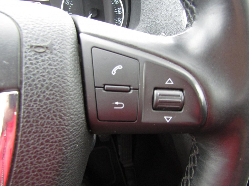 Škoda Octavia II 2.0 TDi Elegance
