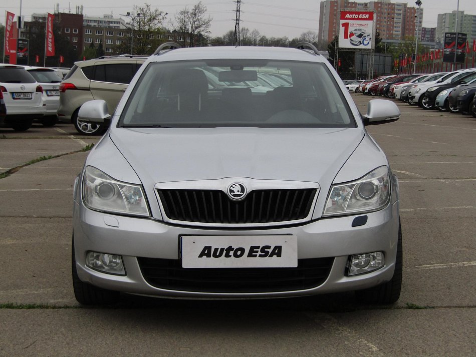 Škoda Octavia II 2.0 TDi Elegance