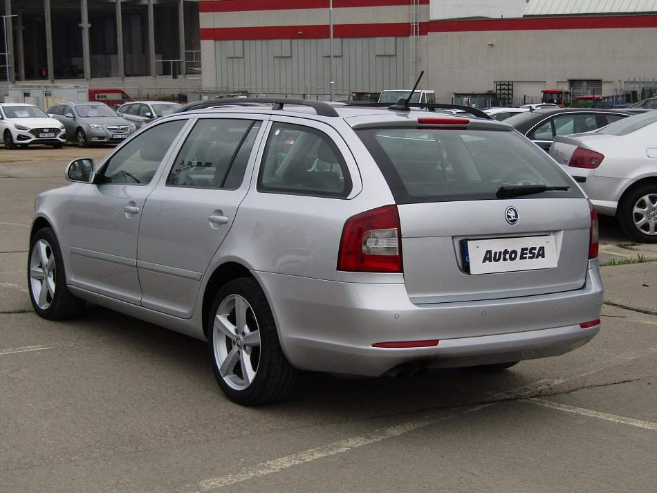 Škoda Octavia II 2.0 TDi Elegance