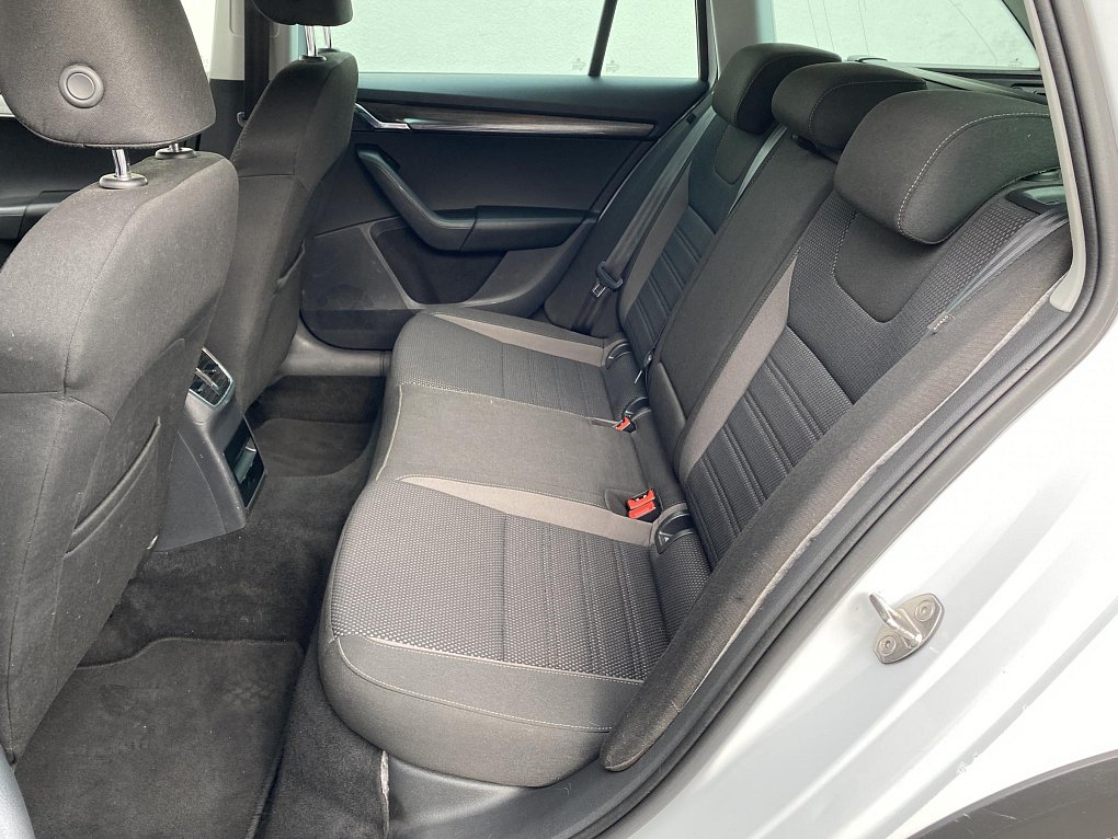 Škoda Octavia III 2.0 TDi Scout 4x4