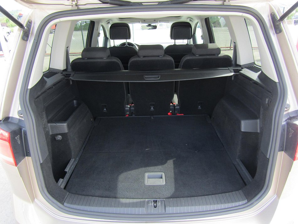 Volkswagen Touran 2.0TDI 