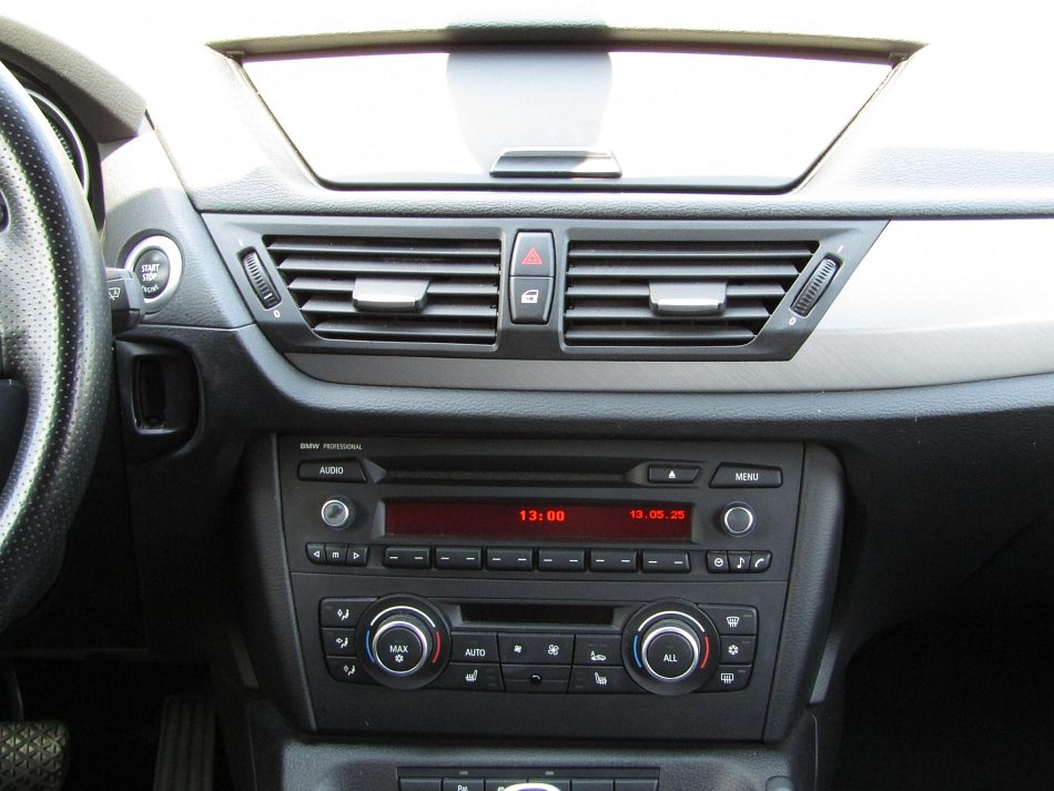 BMW X1 2.0i  xDrive 28 i