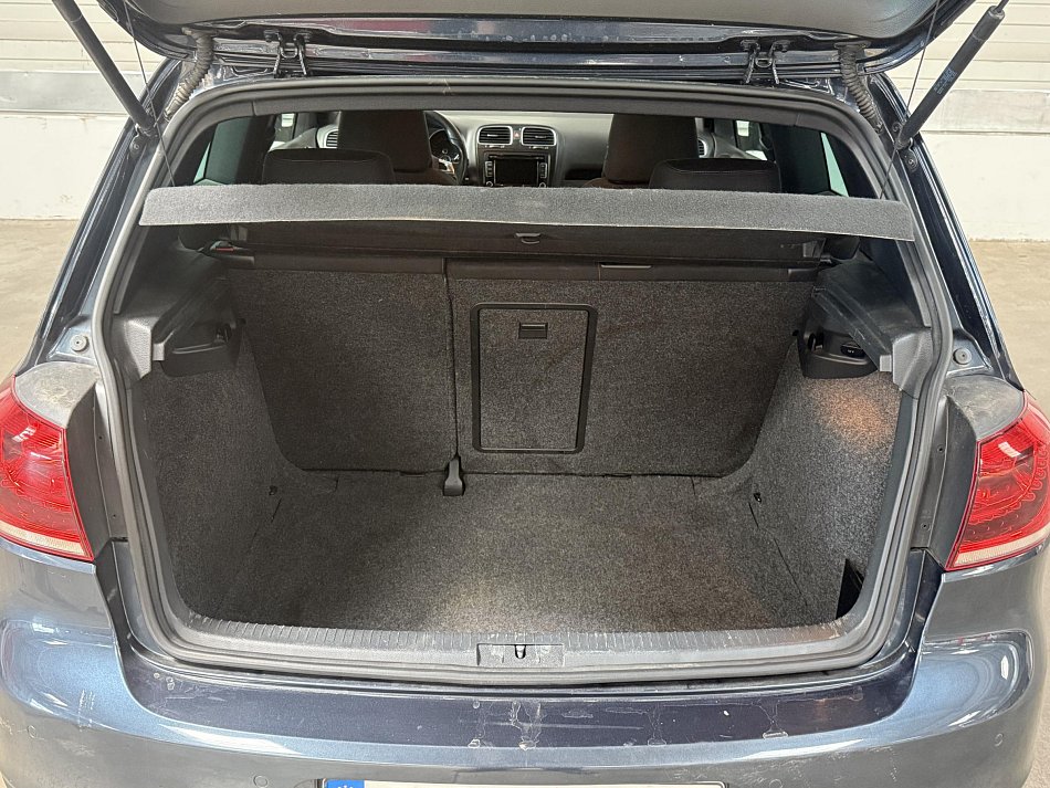 Volkswagen Golf 2.0 TSi 