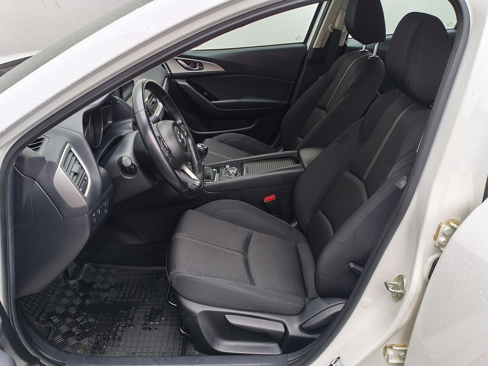 Mazda 3 2.0 SkyActiv 