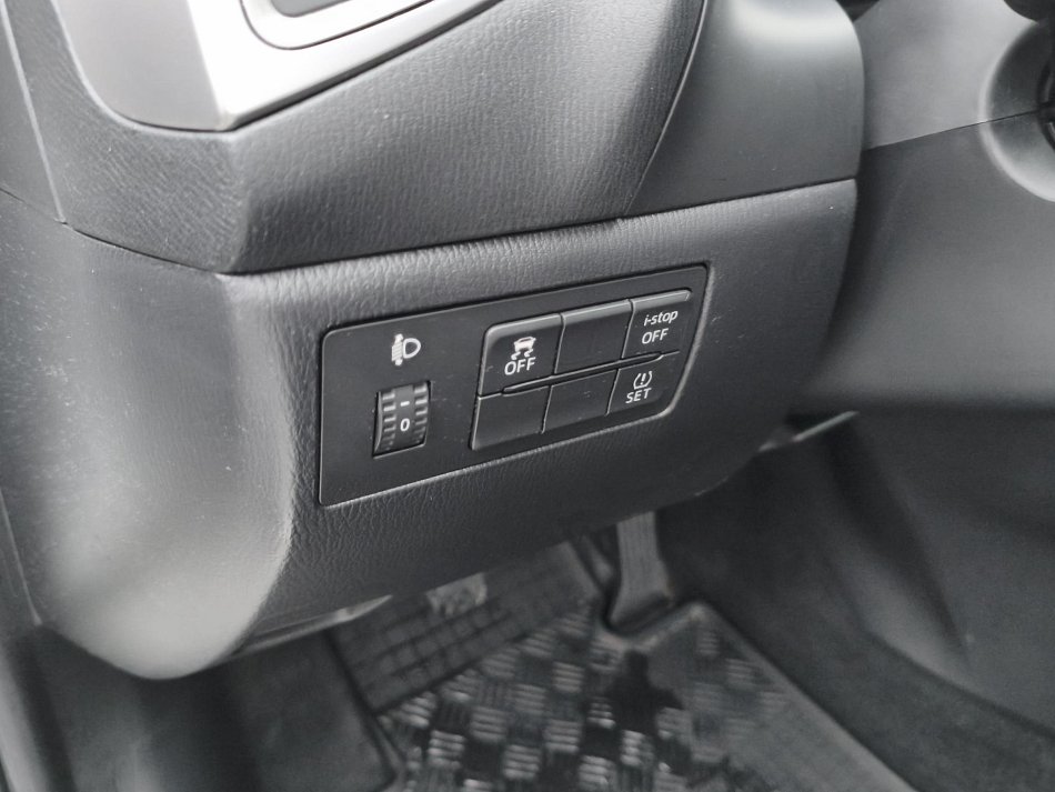 Mazda 3 2.0 SkyActiv 