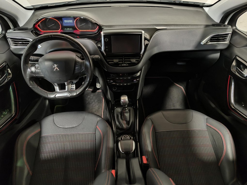 Peugeot 2008 1.2PT GT Line