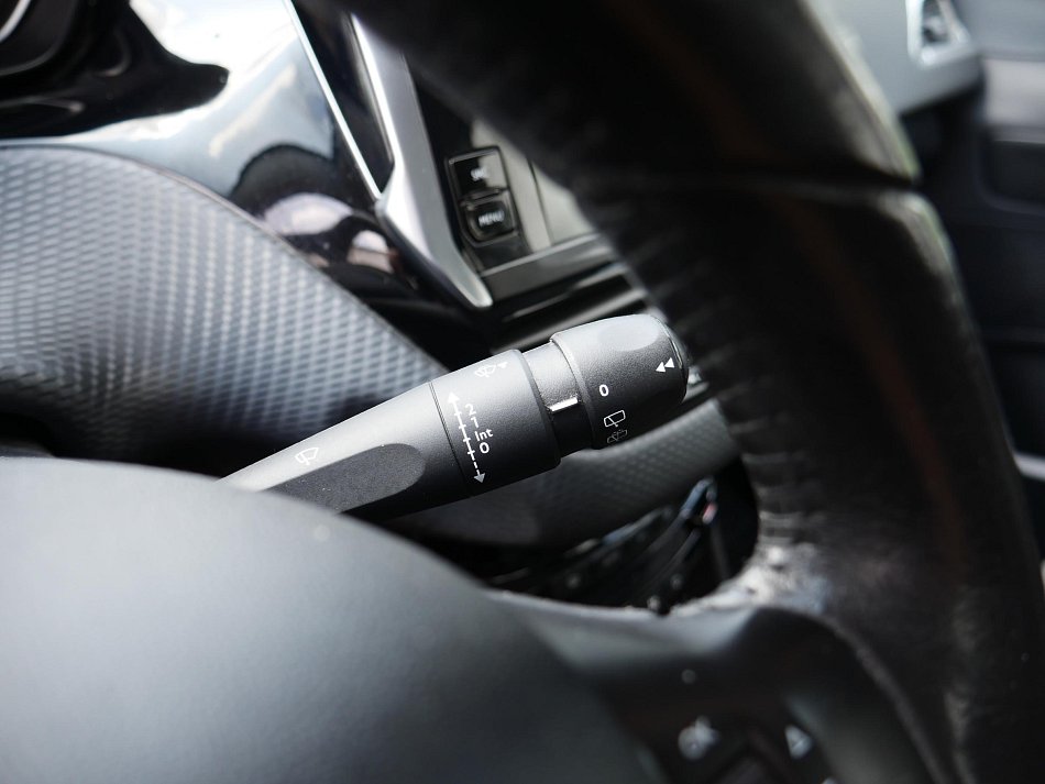 Peugeot 2008 1.6 HDi Active