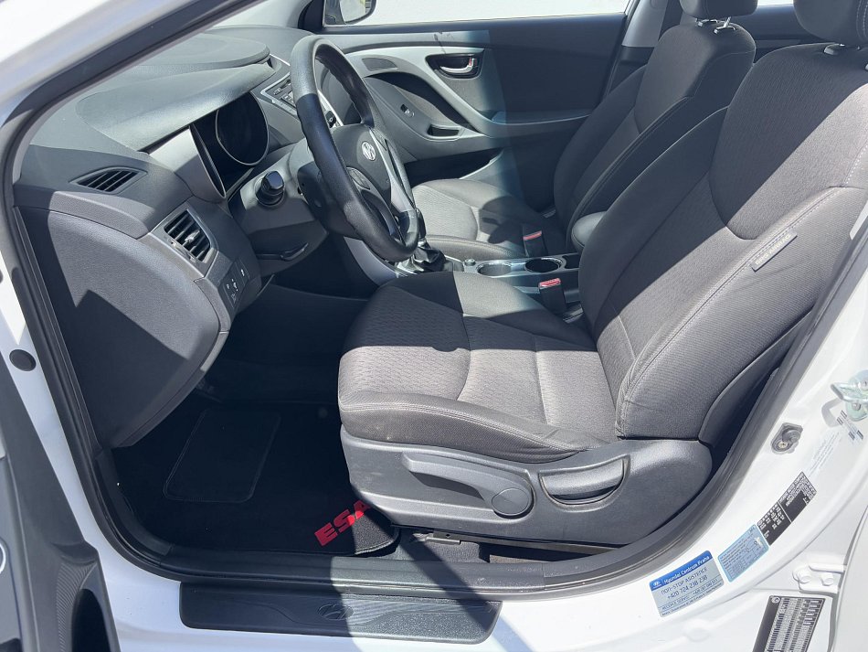 Hyundai Elantra 1.6 