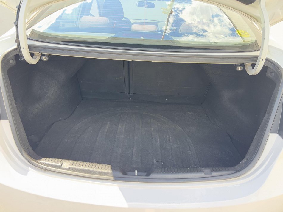 Hyundai Elantra 1.6 