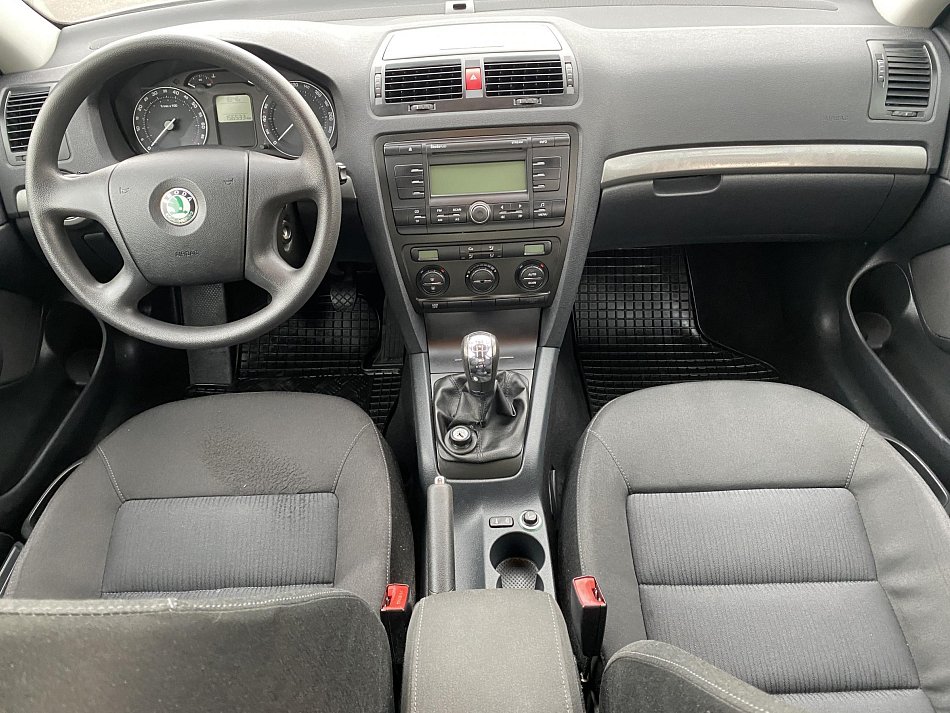 Škoda Octavia II 1.6MPi 