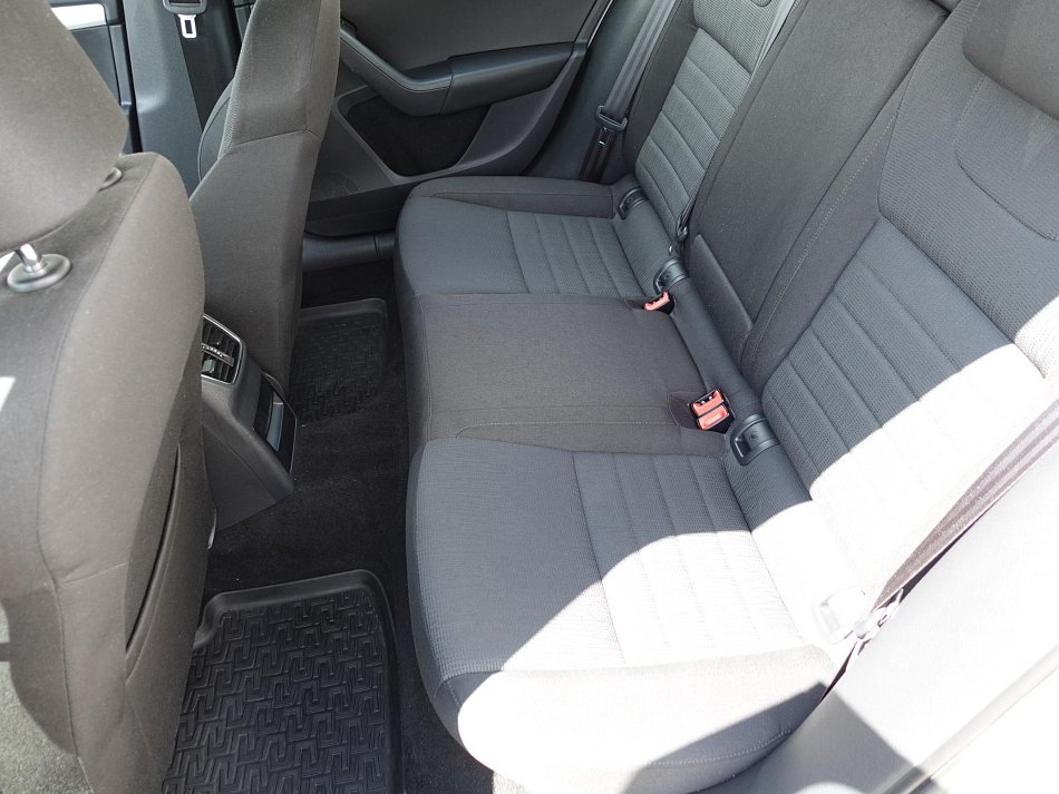 Škoda Octavia III 1.8 TSI Elegance