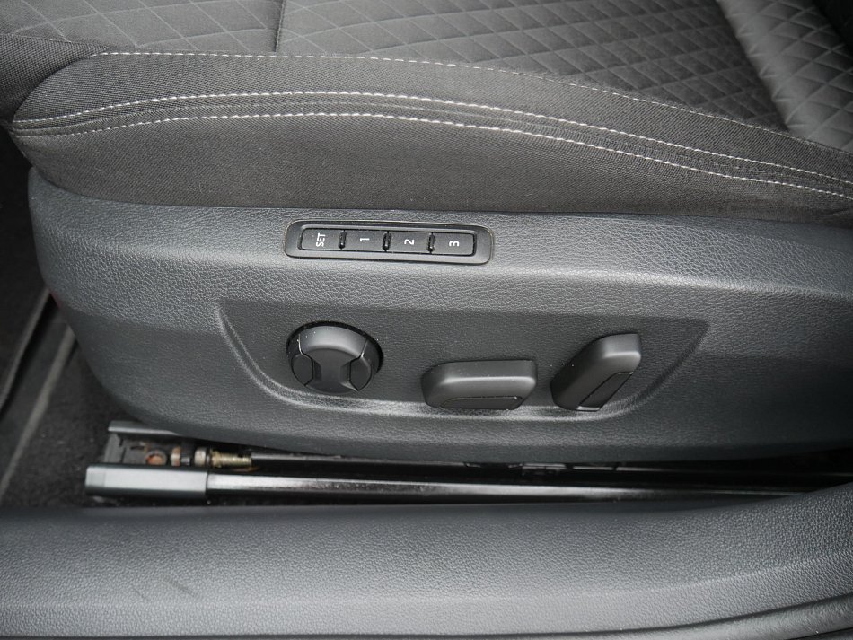 Škoda Superb III 2.0 TDi Style 4x4