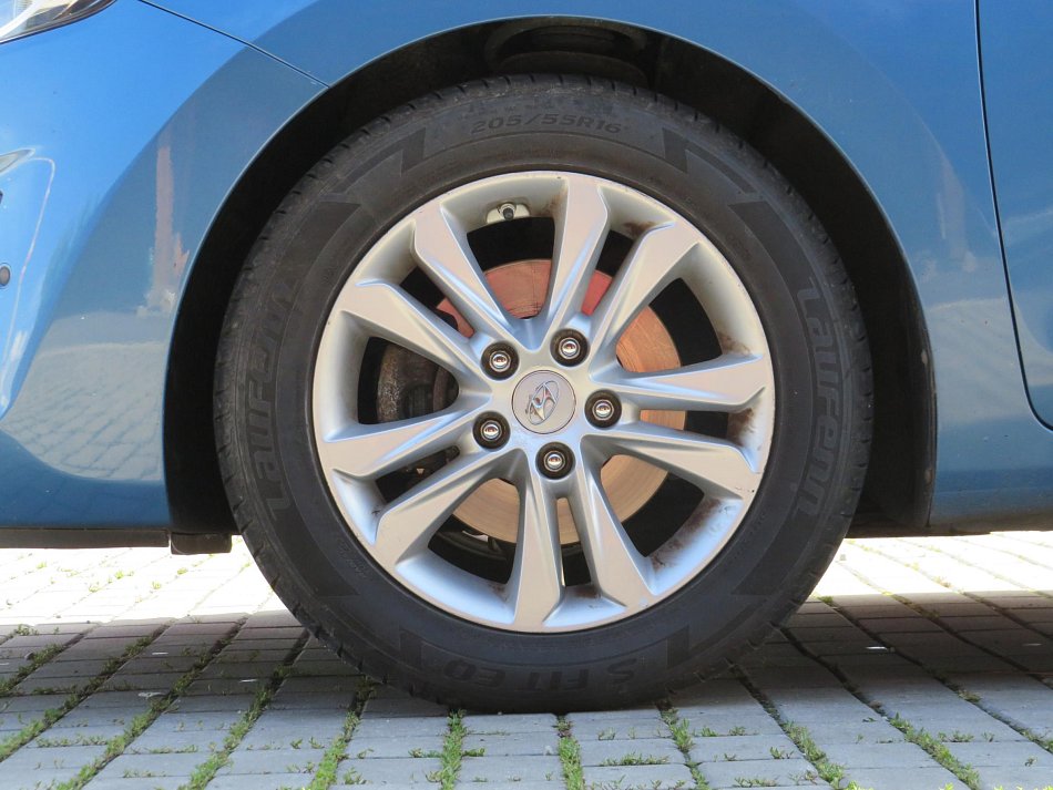 Hyundai I30 1.6 i 